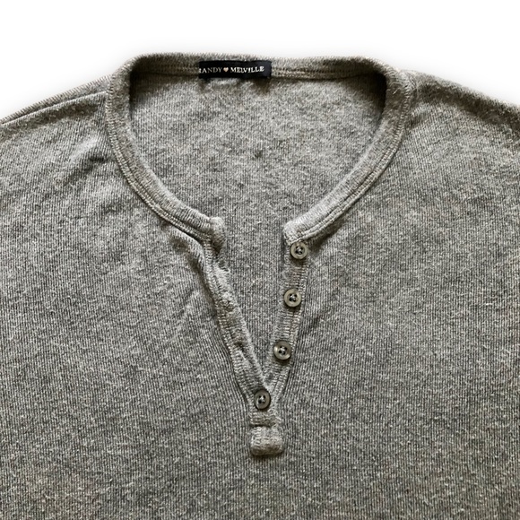 Brandy Melville Gray Ribbed Long Sleeve Henley - Picture 3 of 6